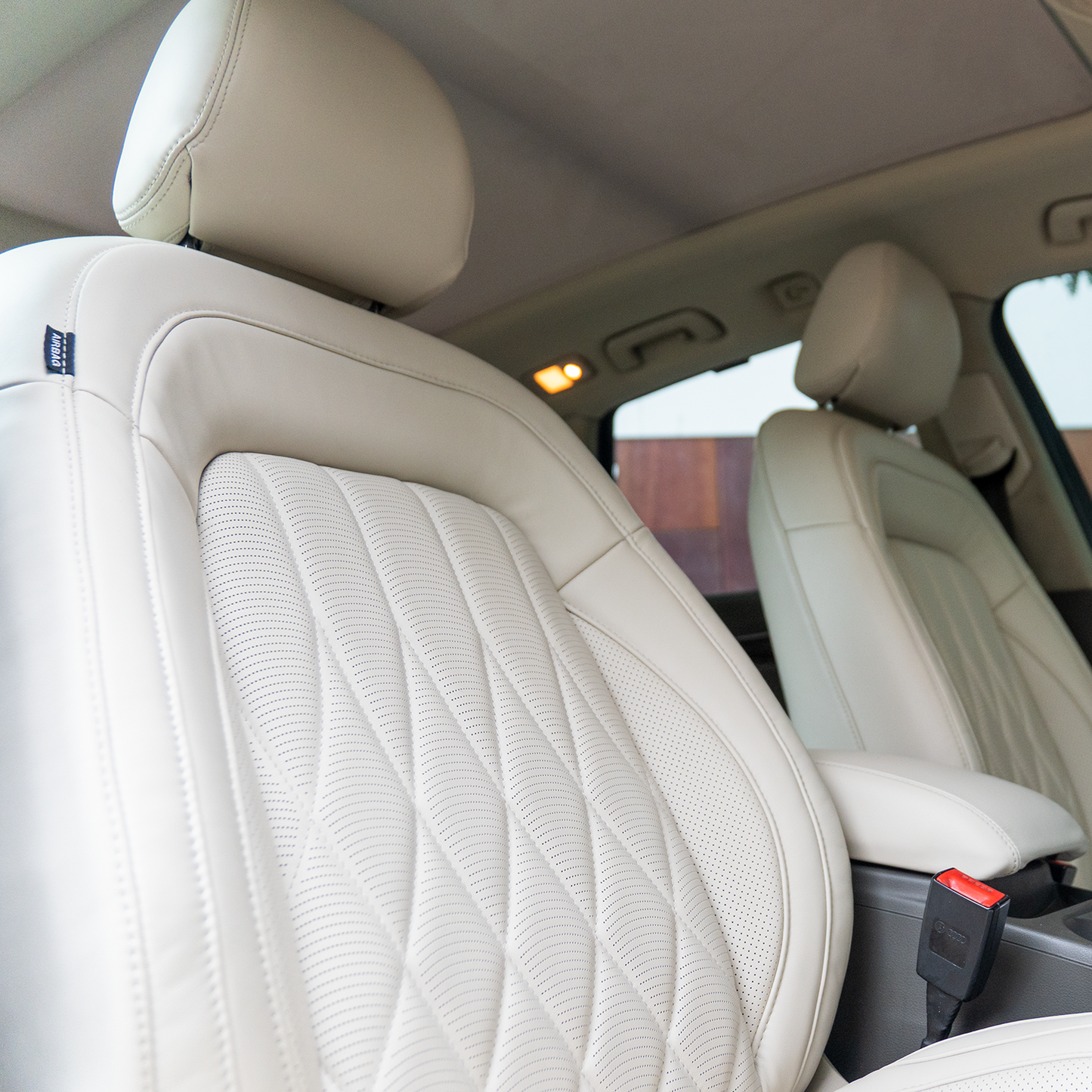 Audi Q5 - Ivory
